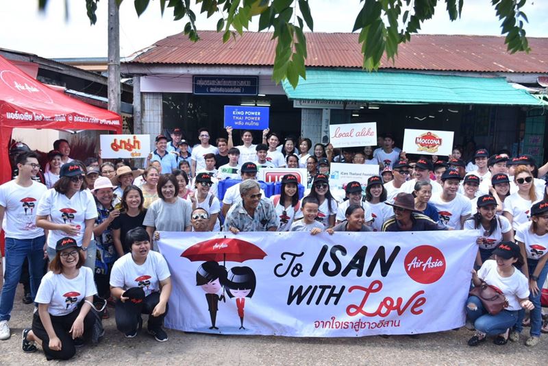 To South With Love/To Isan with Love saw Allstars volunteers giving relief supplies bags and cleaning flooded areas, and transferred donated items without charges.